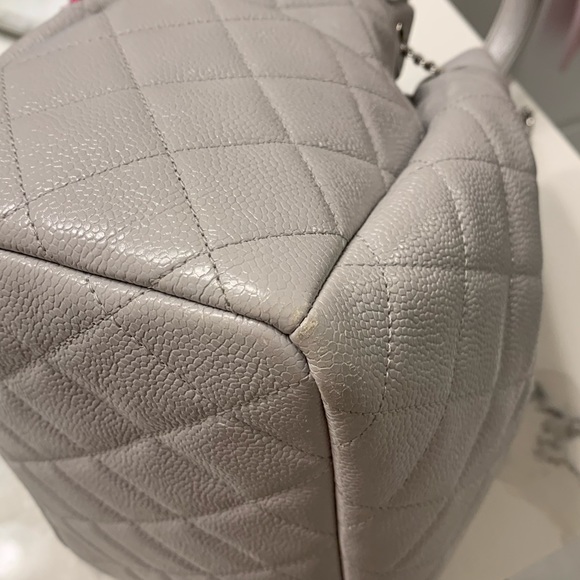 CHANEL Grained Calfskin Quilted Medium CC Chain Bucket Drawstring Bag - Picture 9 of 14